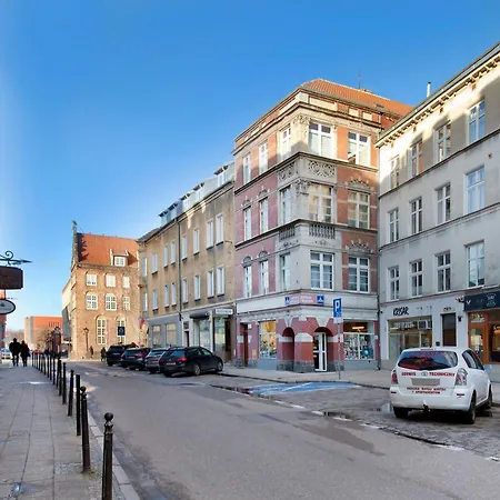 Elite Old Town Center Premium